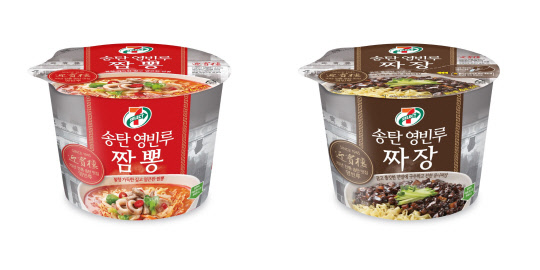 세븐일레븐이 전국 5대 짬뽕으로 불리는 송탄 영빈루와 손잡고 짜장·짬뽕 컵라면 2종을 출시했다. <세븐일레븐 제공>